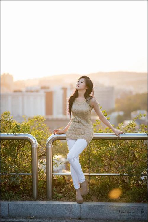 女仆被吸乳漫画